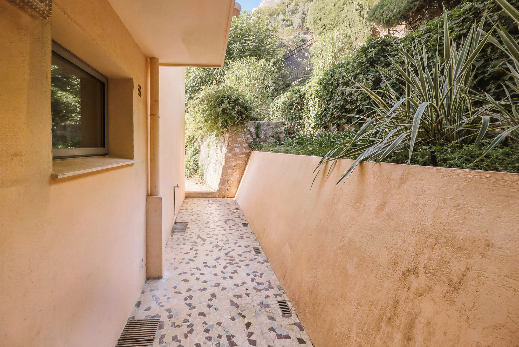 Terrasse et jardin privatif