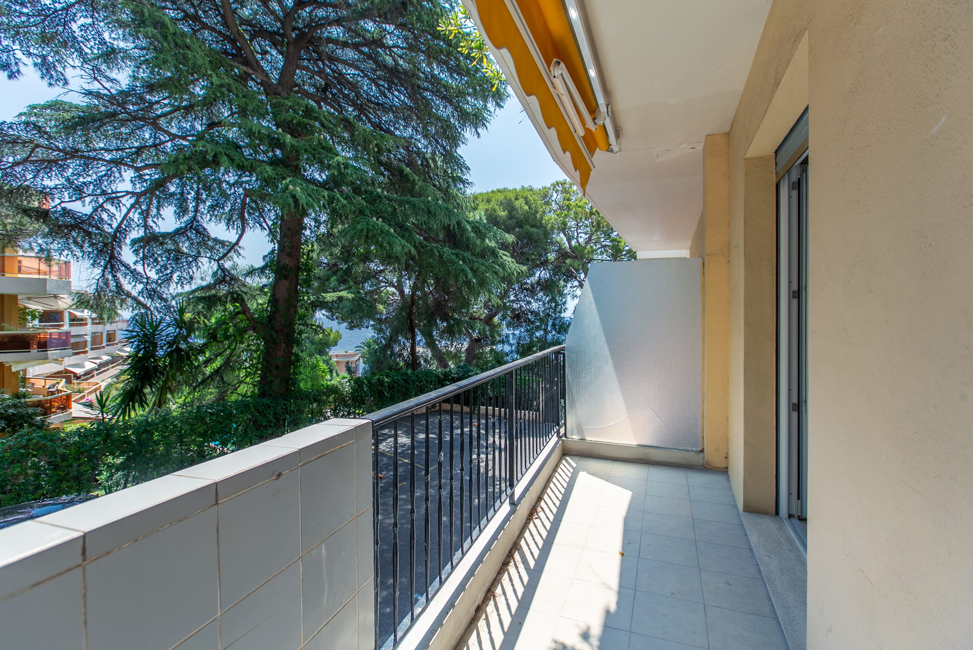 Terrasse Chambre 01 et cuisine
