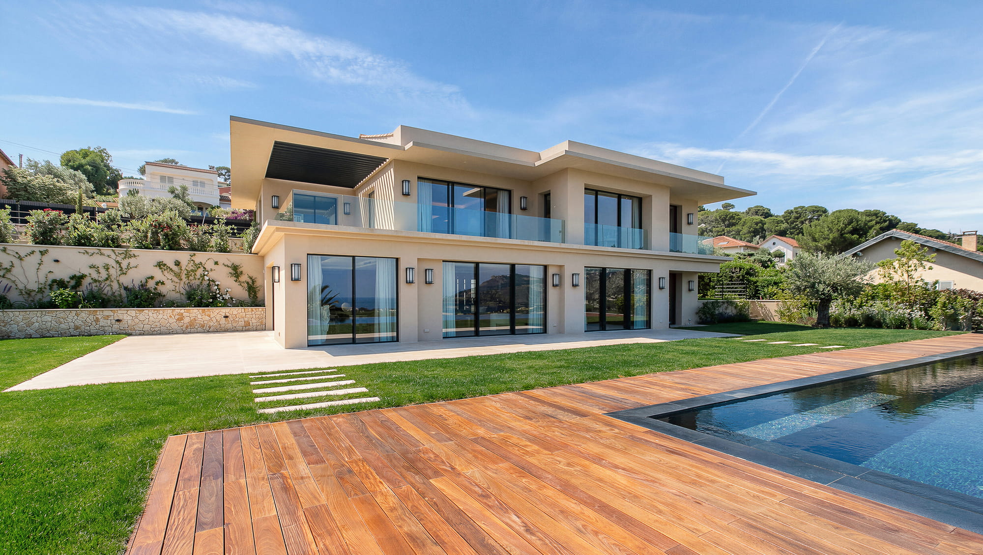 Jardin et Piscine RDJ