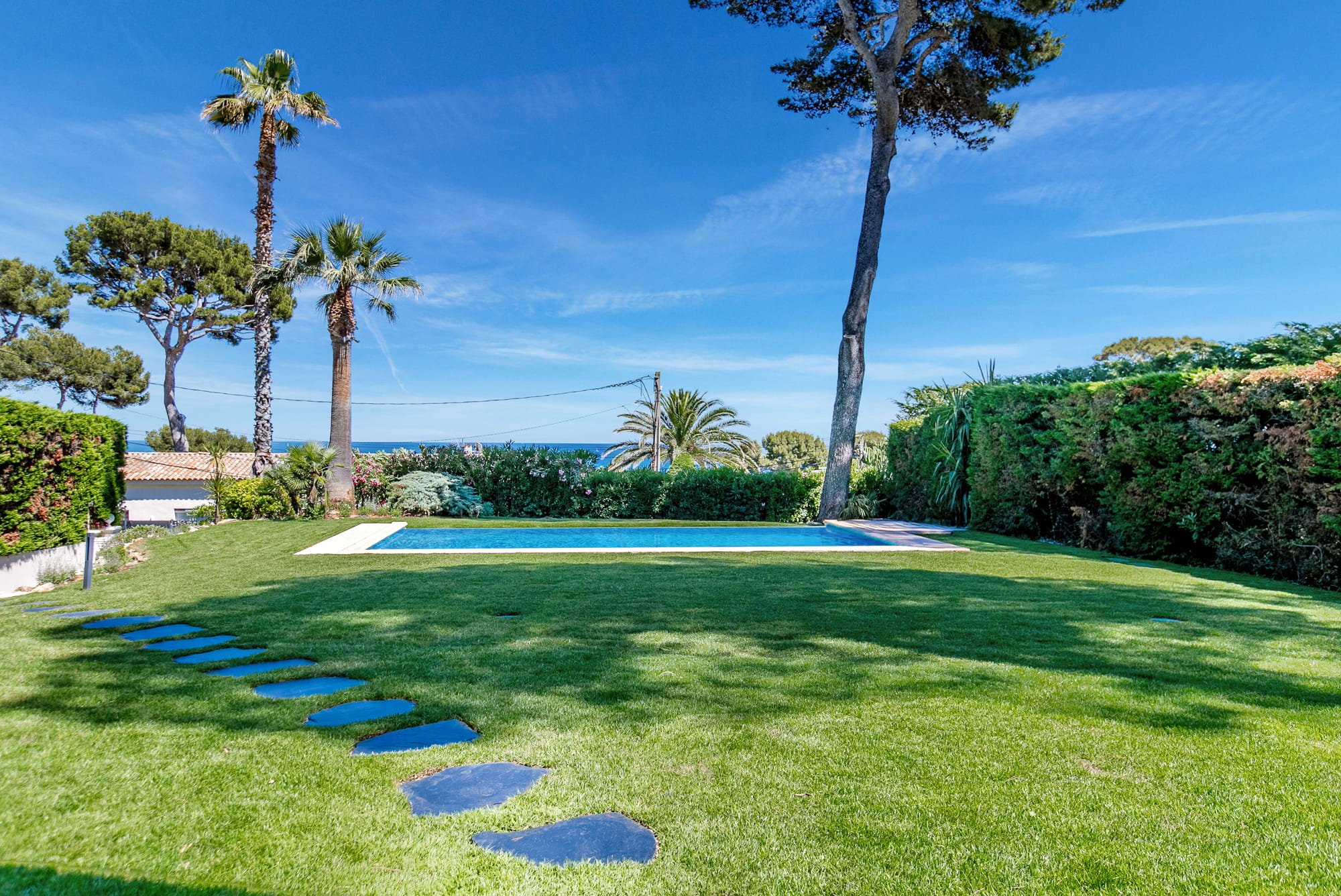 RDJ - Jardin et Piscine