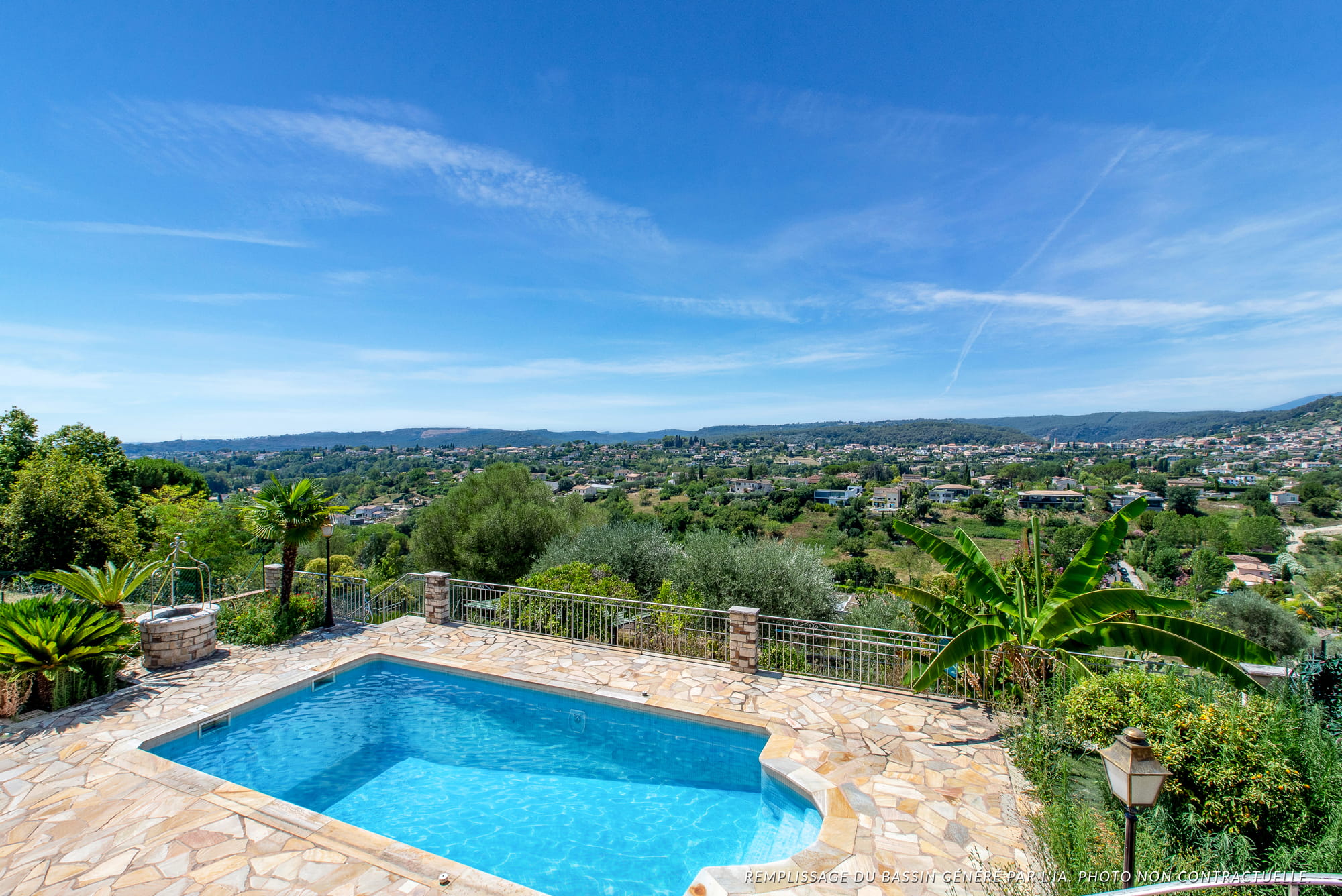 Vue Panoramique et Piscine