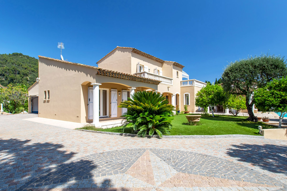 Villa néo-provençale vue mer